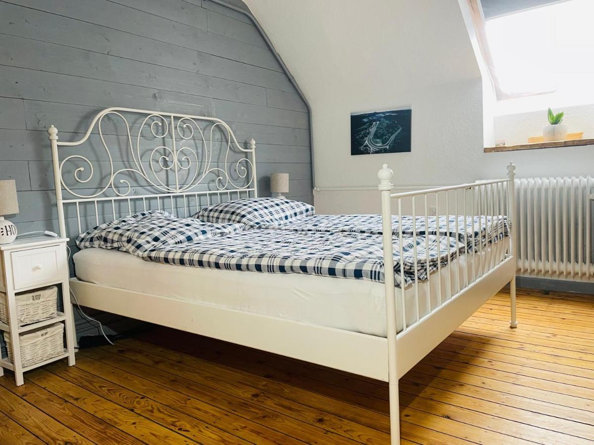 Ferienhaus Backesgarten Fuer 22 Personen Neichen Bagian luar foto