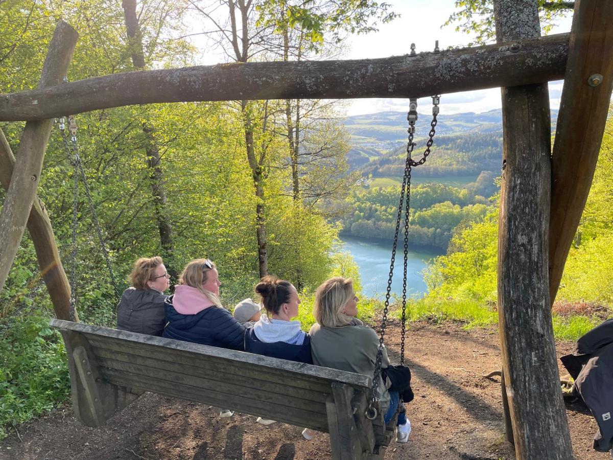 Ferienhaus Backesgarten Fuer 22 Personen Neichen Bagian luar foto