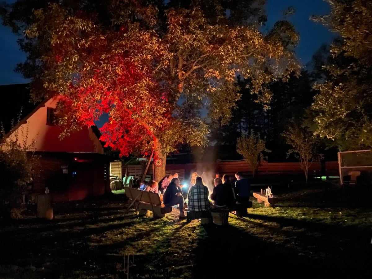 Ferienhaus Backesgarten Fuer 22 Personen Neichen Bagian luar foto
