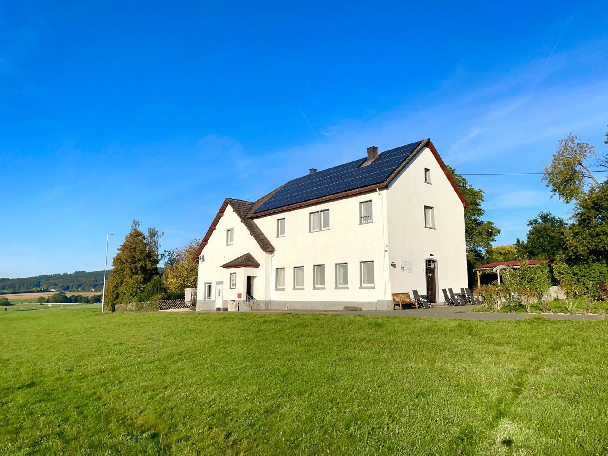 Ferienhaus Backesgarten Fuer 22 Personen Neichen Bagian luar foto