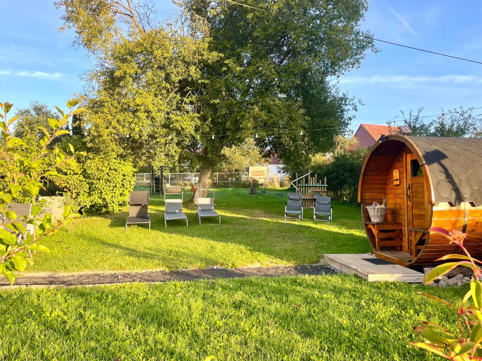 Ferienhaus Backesgarten Fuer 22 Personen Neichen Bagian luar foto
