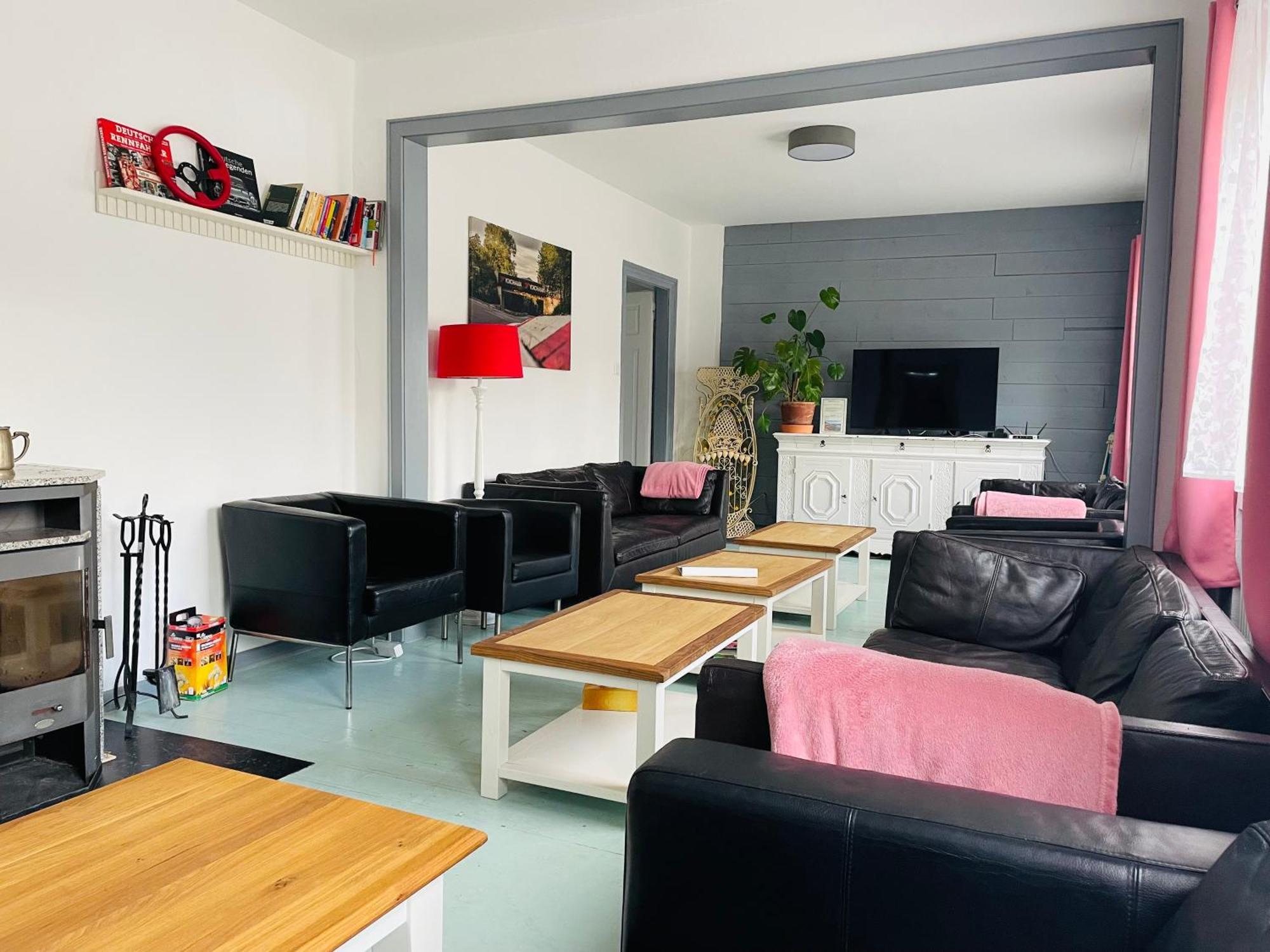 Ferienhaus Backesgarten Fuer 22 Personen Neichen Bagian luar foto